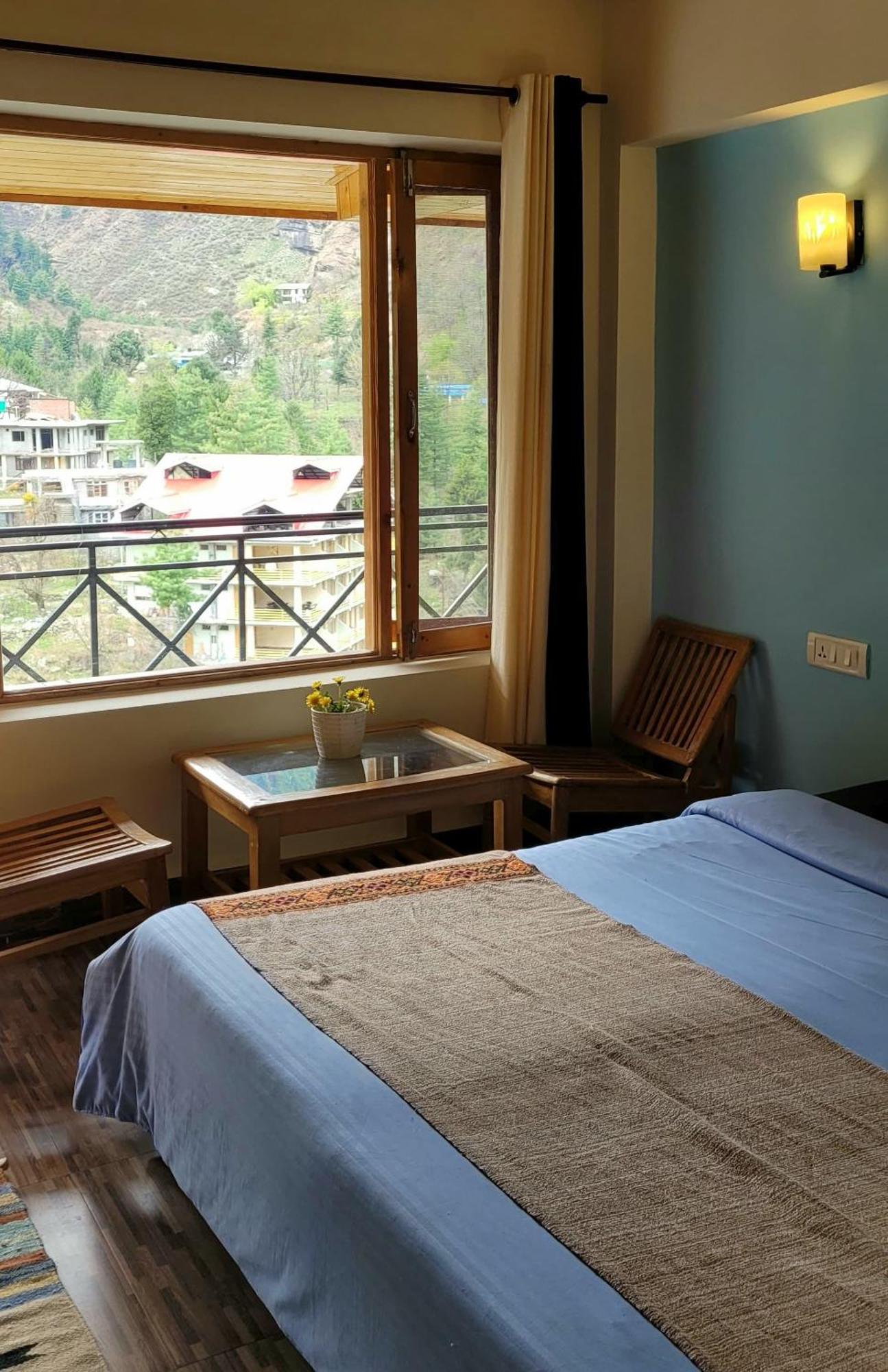 Brostel Manali (Himachal Pradesh)